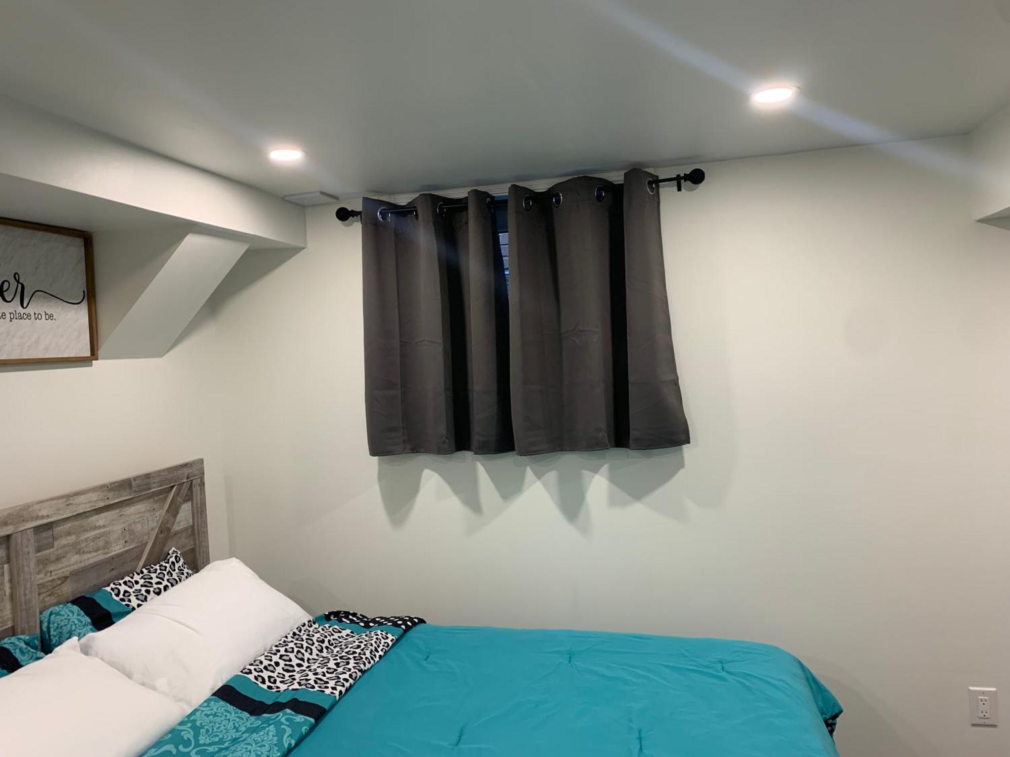 Modern 1 Bedroom + Den In Cambridge Bagian luar foto